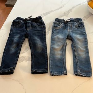 CAT & JACK toddler boys jeans. Size 18 months. Includes 2 pair of jeans